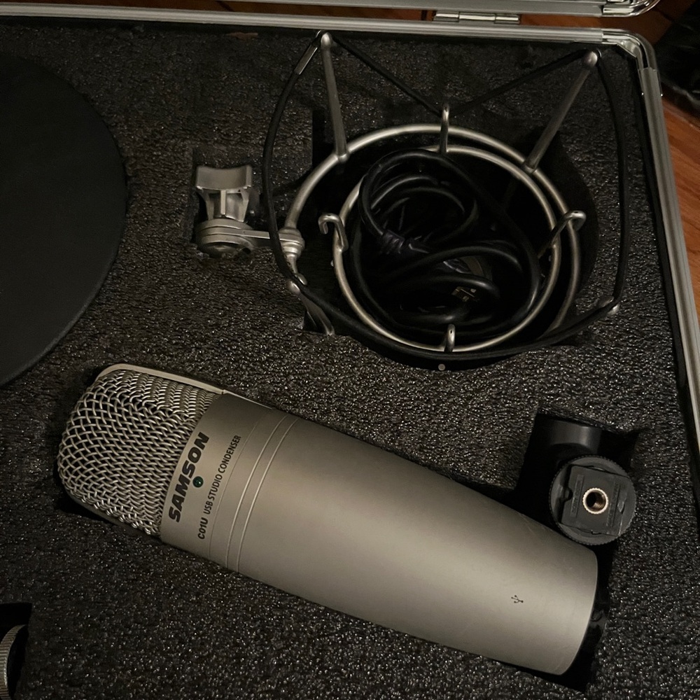 SAMSON CO1U USB STUDIO CONDENSER MICROPHONE – FULL SET IN HARD CASE! - Picture 5 of 6
